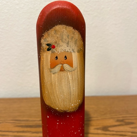 Handpainted Wooden Santa’s - Picture 8 of 13